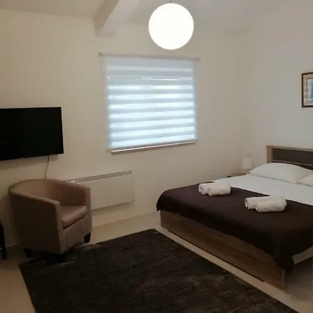 Marisa Apartment