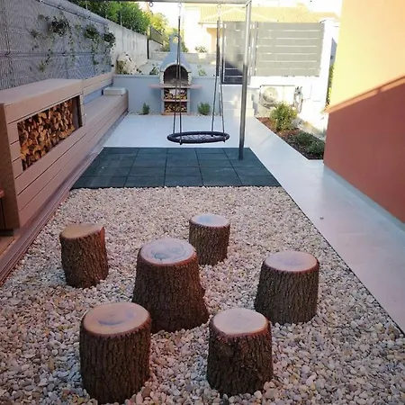 Marisa Apartment